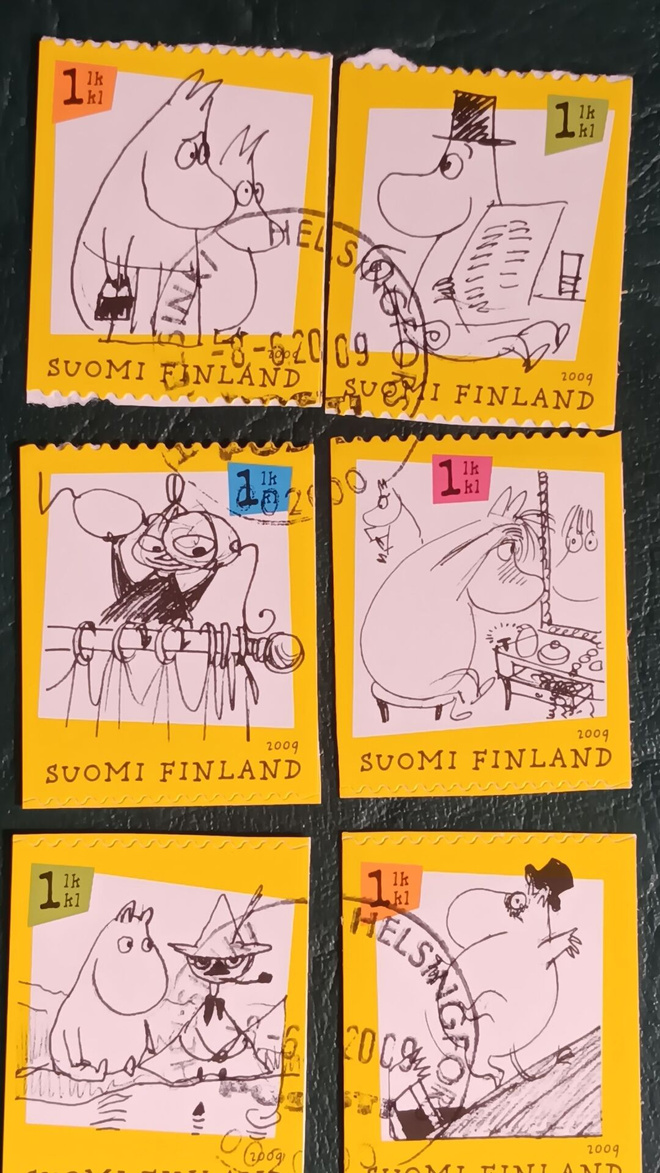 2009 Muumit sarjakuvissa vihkomerkit leimattuna
