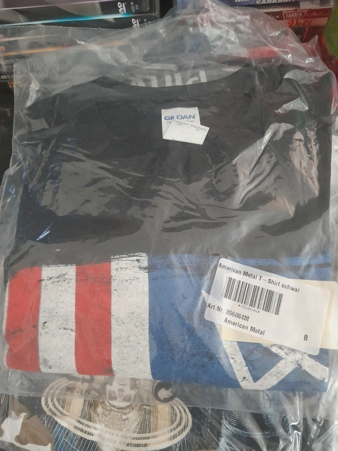 American Metal t-paita uusi