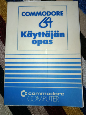 Kirjat Commodore & ZX Spectrum