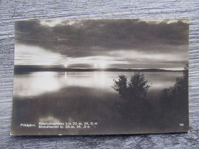 PETSAMO.....Pitkäjärvi, keskiyönaurinko. Vanha kortti.