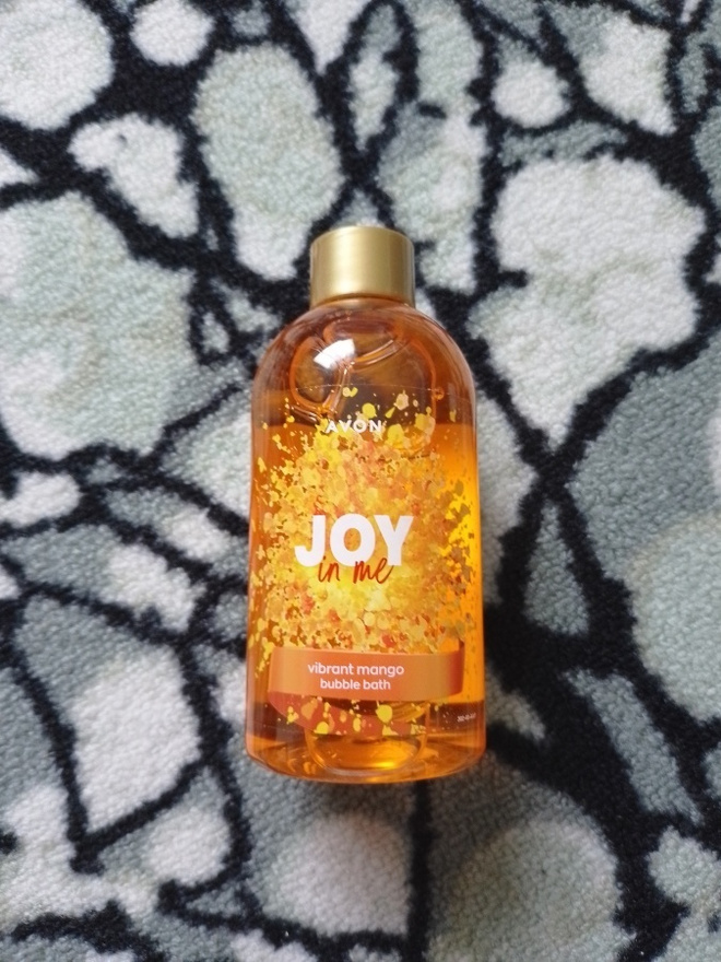 ~Avon JOY in Me -kylpyvaahto~