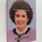 Satu Tiivola : Satu miesten maailmassa (signeerattu) - pikkukuva 3