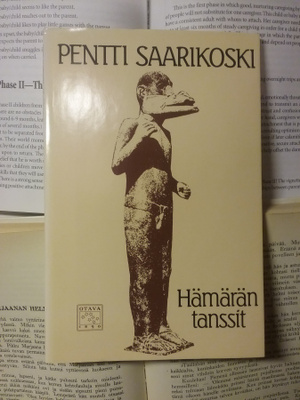 Pentti Saarikoski - Hämärän tanssit (nid.)