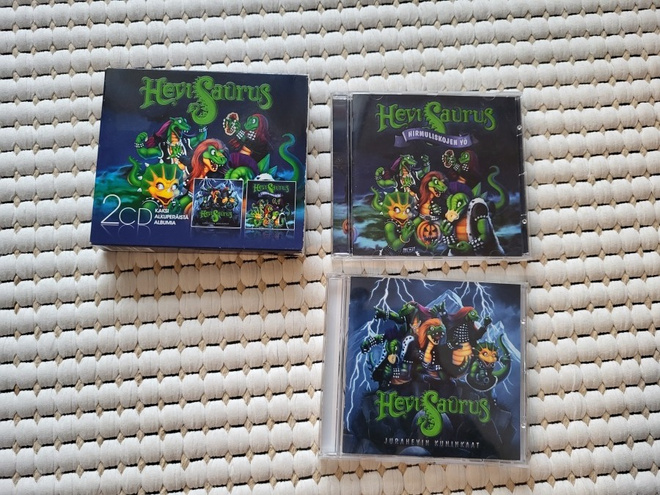 Hevisaurus – Hirmuliskojen Yö / Jurahevin Kuninkaat (2xCD)