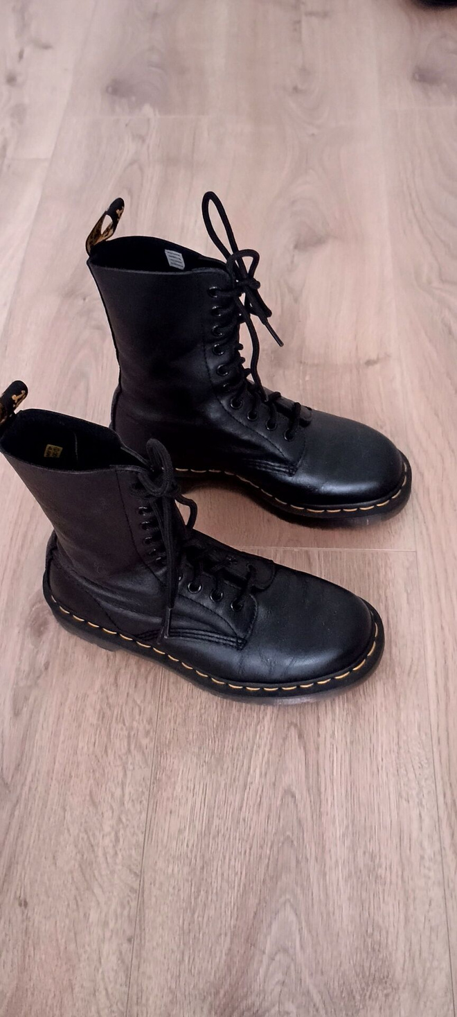 Dr Martens Virginia 10eye 37 ovh 209€