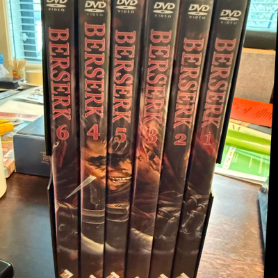 Berserk - Box of War (6-dvd) Suomi kannet ja tekstit