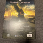 Pirates of the Caribbean -kirja + 2 jättijulistetta (UUSI - pikkukuva 2