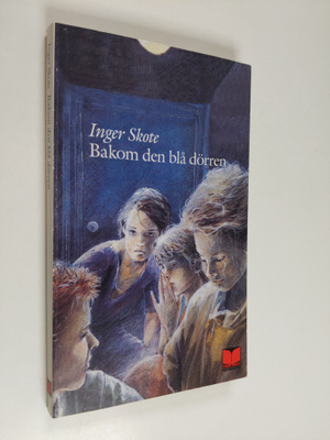 Inger Skote : Bakom den blå dörren
