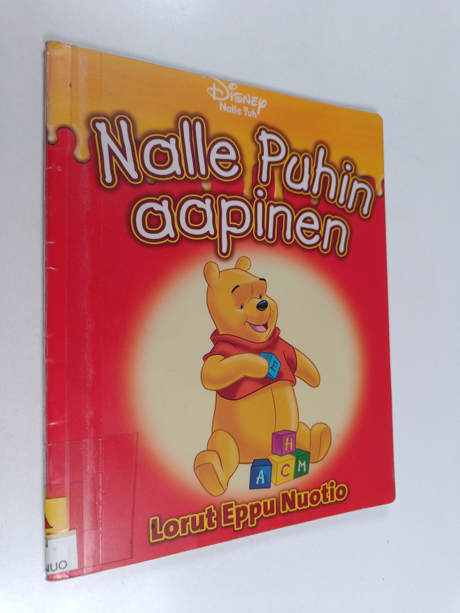 Eppu Nuotio : Nalle Puhin aapinen
