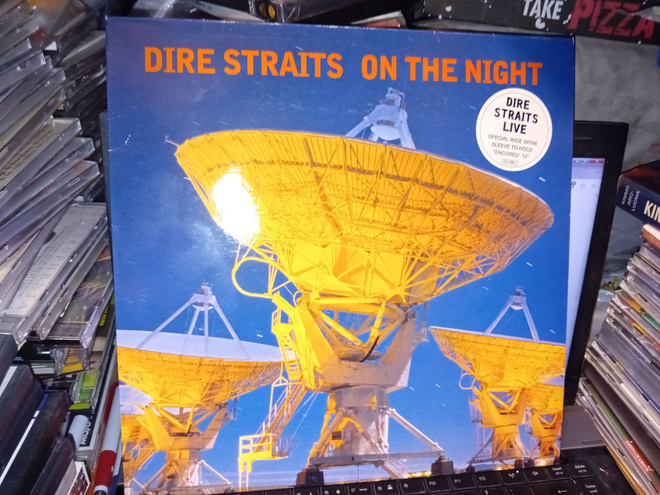 2LP Dire Straits  : On the Night ( SIS POSTIKULU )