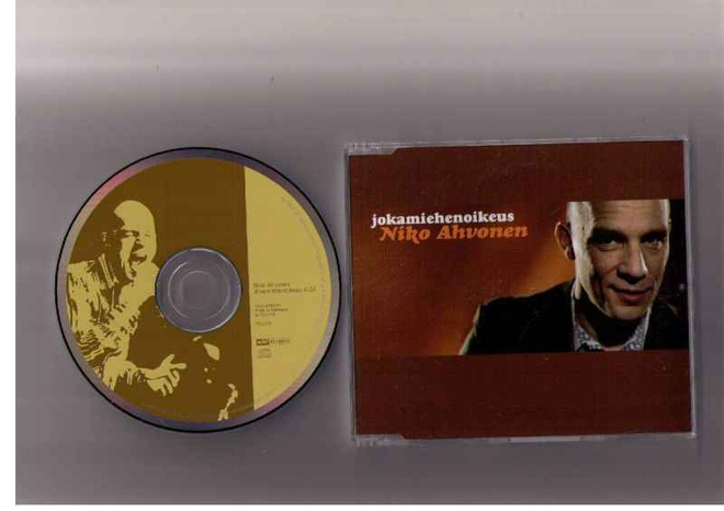 CDS NIKO AHVONEN:JOKAMIEHEN OIKEUS