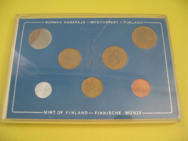 Suomi 1p - 5mk rahasarja - 1975