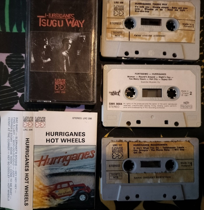 HURRIGANES-TSUGY WAY ja FORTISSIMO&ROADRUNNER ei paperia
