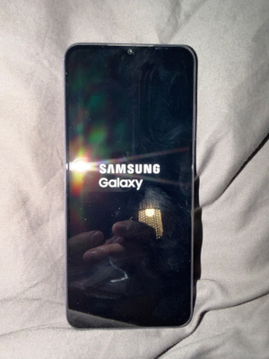 Samsung Galaxy A22 5G 64GB puhelin