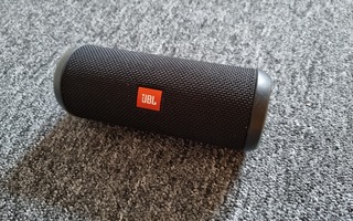 JBL Flip 3 langaton kaiutin