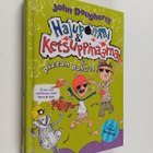 John Dougherty : Hajupommi & Ketsuppinaama ja pizzan pahuus - pikkukuva 1