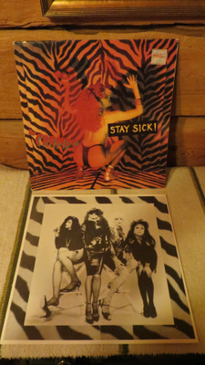 cramps lp: stay sick! 1990 UK. envlp 1001