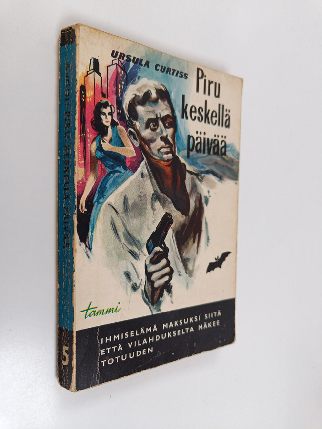 Ursula Curtiss : Piru keskellä päivää