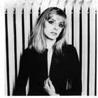 ELLEN FOLEY  ::  THE SHUTTERED PALACE  ::  VINYYLI 7"   1981 - pikkukuva 5