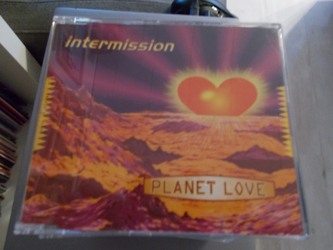 CDM INTERMISSION ** PLANET LOVE **