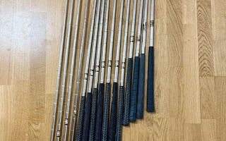 Miesten golfmailoja + bägi + bägikärry