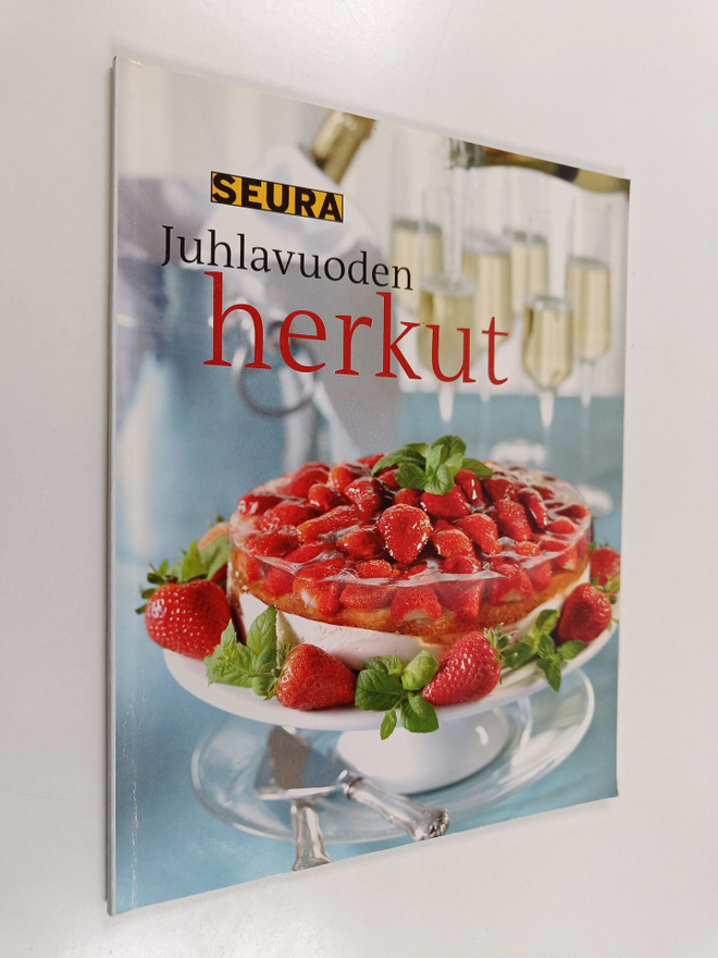 Sirkka Hirvonen : Juhlavuoden herkut