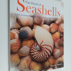 Patrick Hook : The world of seashells : a fully illustrat... - pikkukuva 1