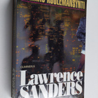 Lawrence Sanders : Kolmas kuolemansynti - pikkukuva 1