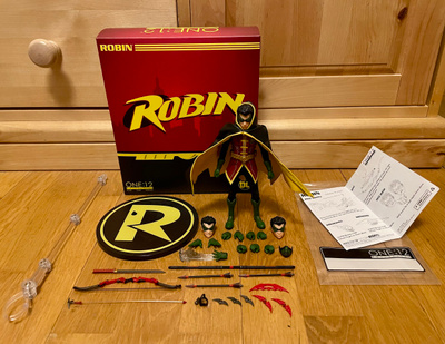 Mezco Toyz One:12 DC Universe Robin