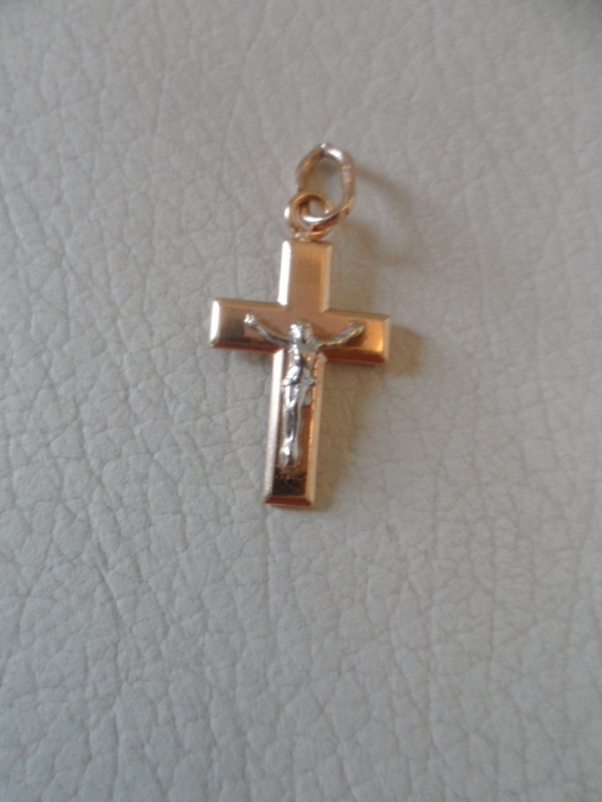 Kultainen risti riipus 14K 25mm