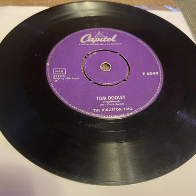 THE KINGSTON TRIO: Tom Dooley * Ruby Red * DEN