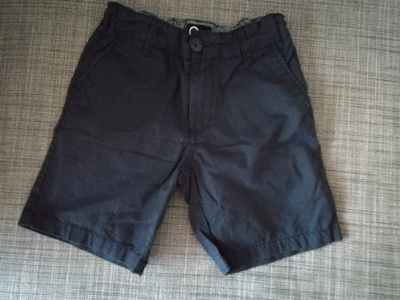 Cubus tumman siniset siistit shortsit kokoa 134cm