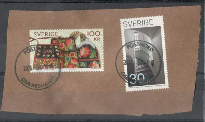 Ruuotsimerkkileike, v. 2024, 100 KR + 30 KR