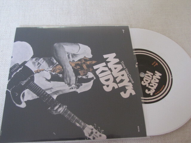 Mary’s Kids Time has come 7 45 2017 Hellacopters valk vin