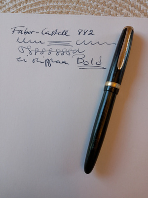 Mustetäytekynä Faber-Castell / Osmia 882