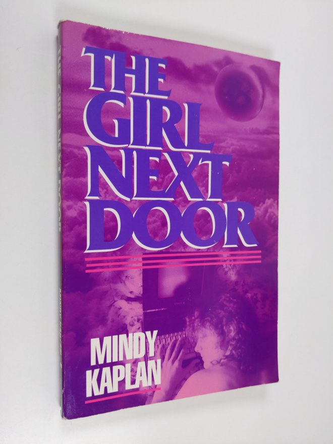 Mindy Kaplan : The Girl Next Door