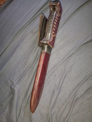 erikoinen puukko