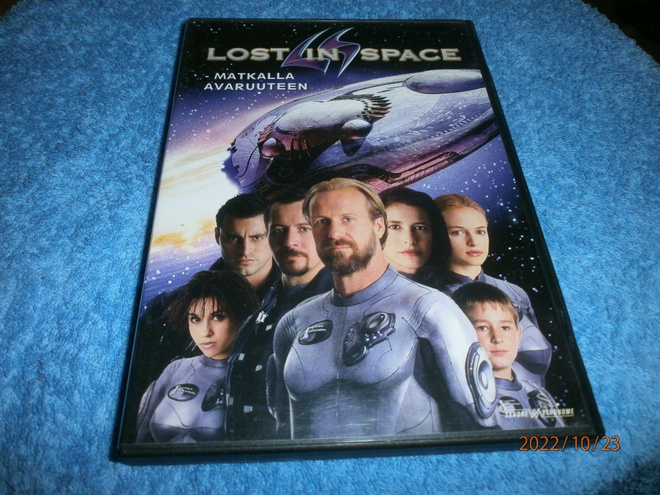 LOST IN SPACE   -  DVD