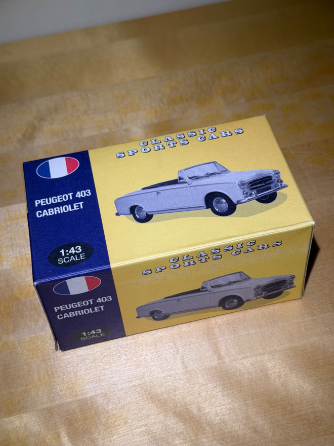Peugeot 403 pienoismalli