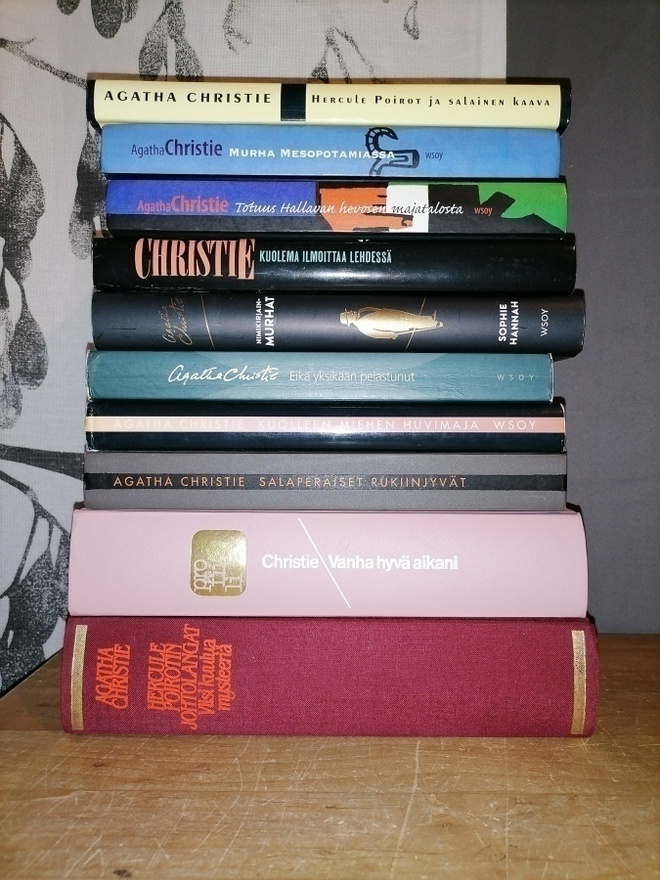 Agatha Christie x16 - Kuusitoista teosta