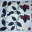 2 kpl sisustustyyny 35x35cm punamusta lehtikuvio - pikkukuva 3