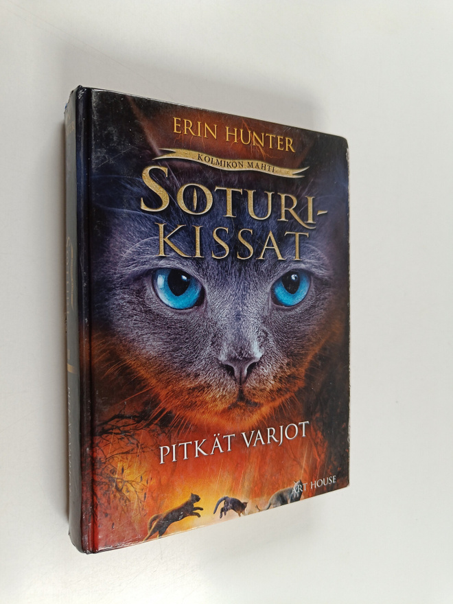 Erin Hunter : Pitkät varjot