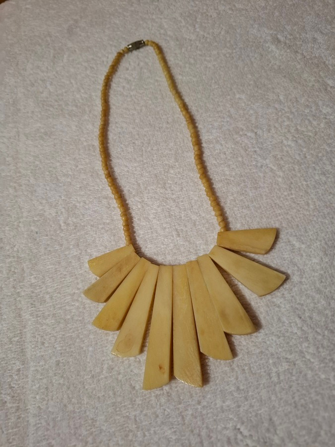 Vintage luu kaulanauha