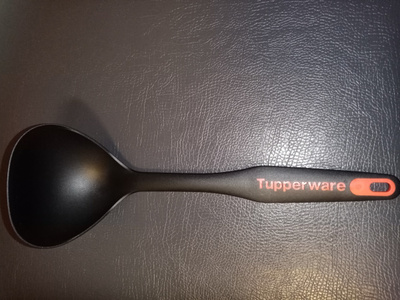 Tupperware kauha uusi
