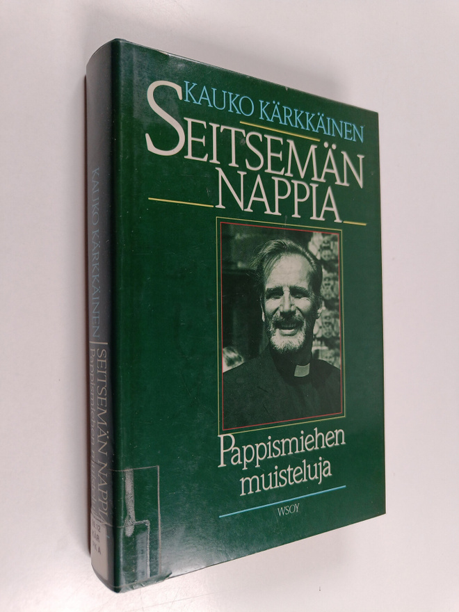 Kauko Kärkkäinen : Seitsemän nappia : pappismiehen muiste...