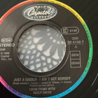 LOUIS PRIMA w. Keely Smith: Just A Gigolo- I Ain’t Got Nob… - pikkukuva 2