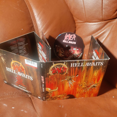 SLAYER -hell awaits CD.