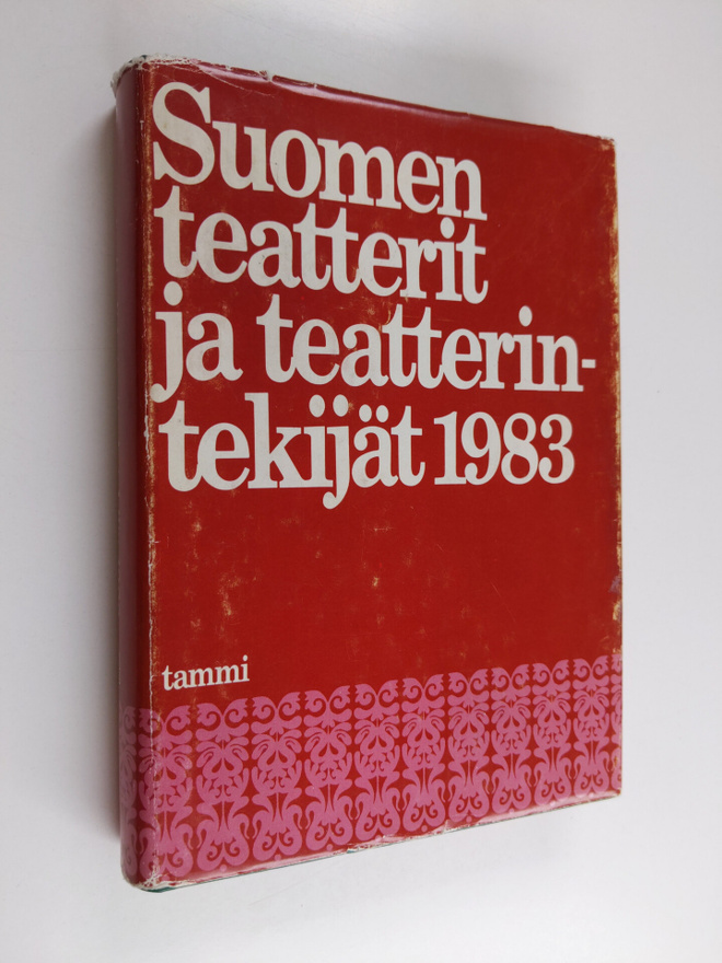 Ilona (toim.) Tainio : Suomen teatterit ja teatterintekij...