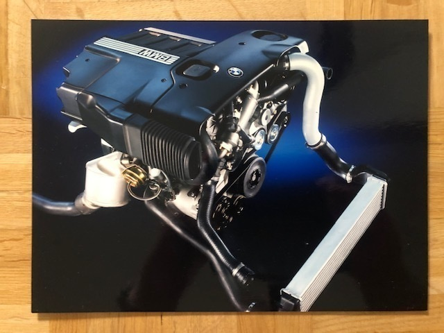 Lehdistökuva BMW 4-syl dieselmoottori. E46, E39