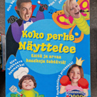 Koko perhe näyttelee peli. Hieno kunto - pikkukuva 1